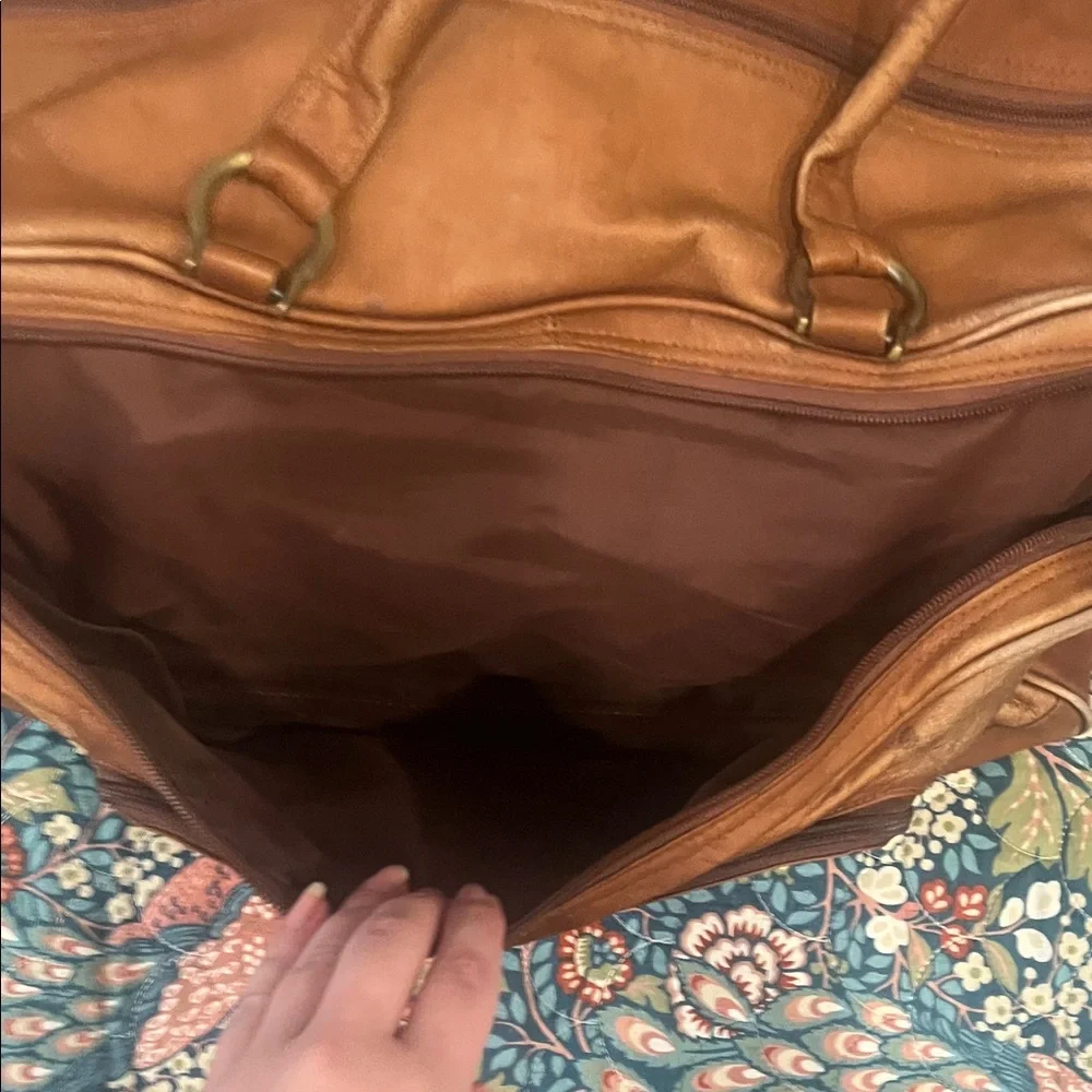 Vintage Boulder Ridge Tan Leather Duffel Bag